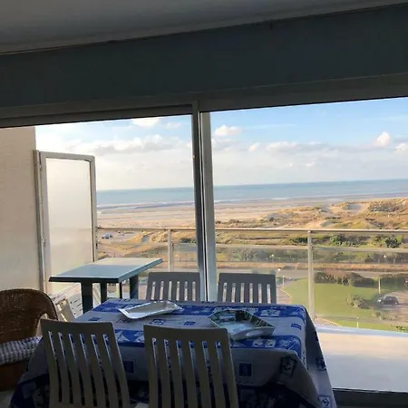 Studio Face Mer Avec Grand Balcon * Le Touquet